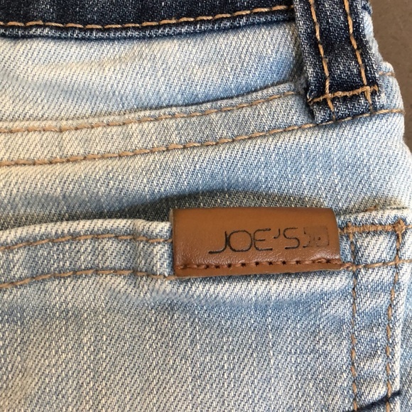 Joe’s Jean Short with star print - Picture 3 of 5